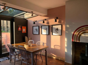 Margate Escape House, sleeps 5-6. Free parking.
